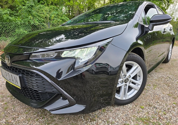 Toyota Corolla cena 65999 przebieg: 77456, rok produkcji 2019 z Brzeg małe 562